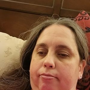 Meet your Posher, Deanna